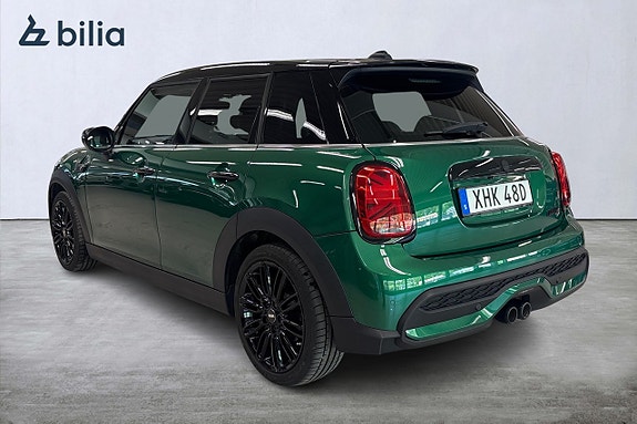 MINI Cooper S 2 of 5