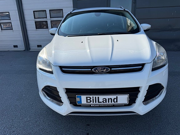 Ford Kuga 2 of 5