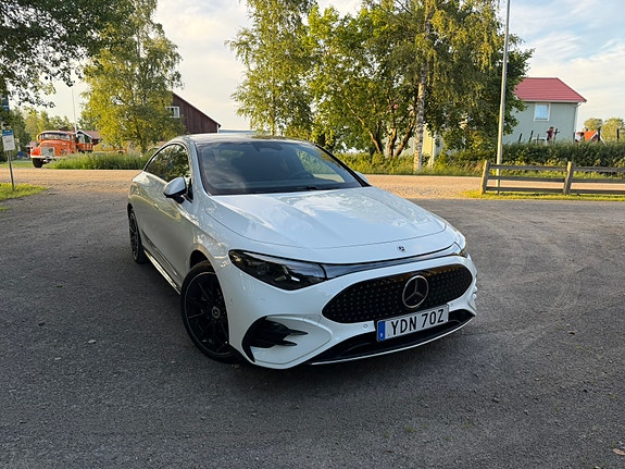 Mercedes-Benz CLA250+ 2 of 5