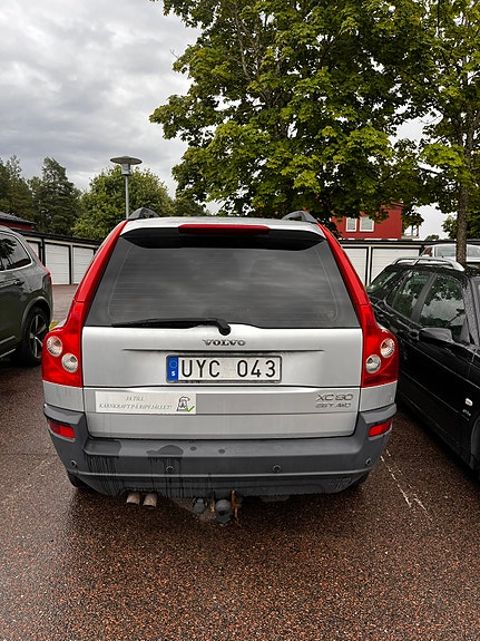 Volvo XC90 3 of 5