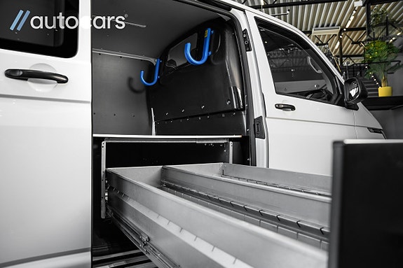 Volkswagen Transporter 16 of 30