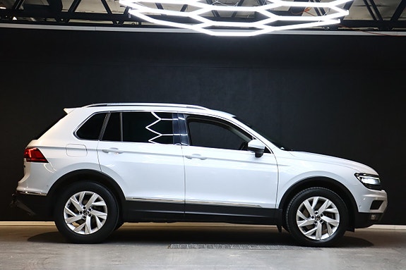 Volkswagen Tiguan 7 of 30