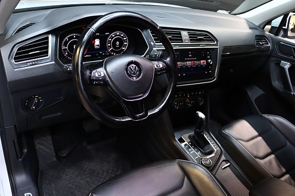 Volkswagen Tiguan 10 of 30