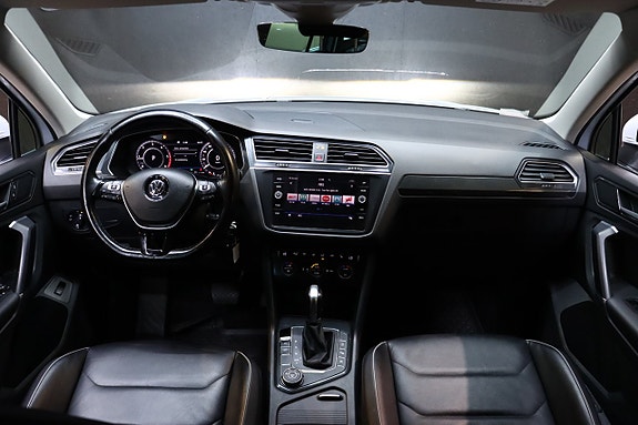 Volkswagen Tiguan 18 of 30