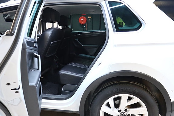 Volkswagen Tiguan 11 of 30