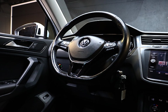Volkswagen Tiguan 19 of 30