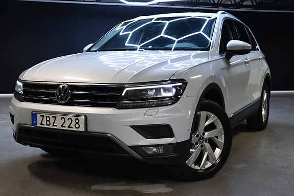 Volkswagen Tiguan 5 of 30