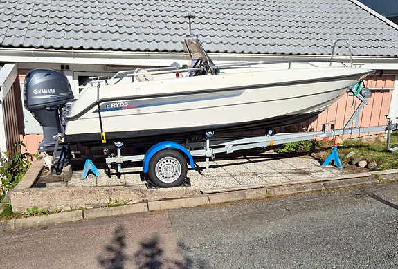 Ryds 475 GT -98, Yamaha F50 -17 2 of 4