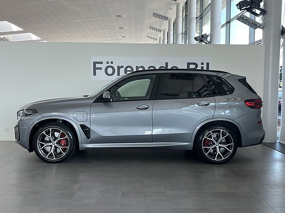 BMW X5 3 of 5