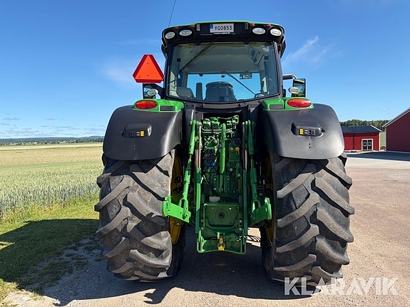 Traktor John Deere 6215R med frontlyft och GP 4 of 5