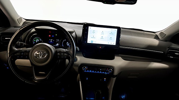 Toyota Yaris 4 of 9