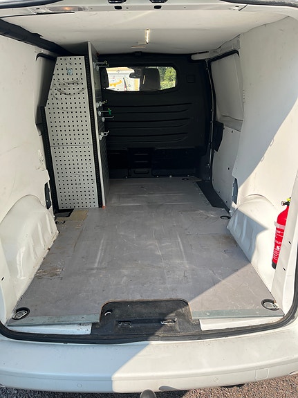 Peugeot Expert 13 of 13