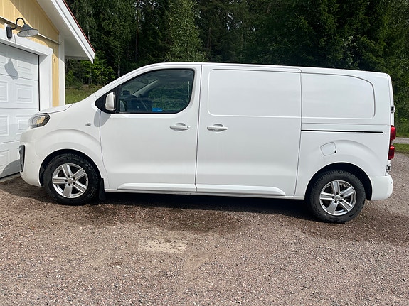 Peugeot Expert 2 of 5