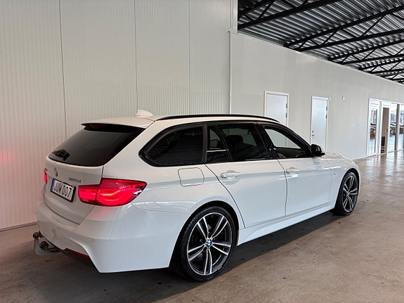 BMW 320 3 of 18
