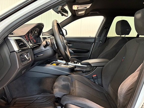 BMW 320 8 of 18