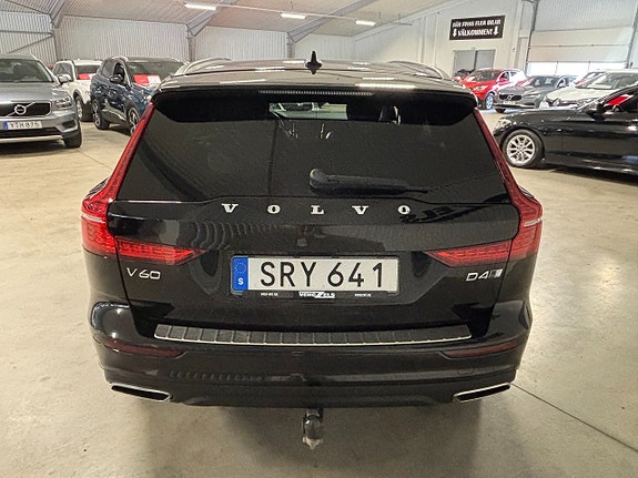 Volvo V60 Cross Country 5 of 5