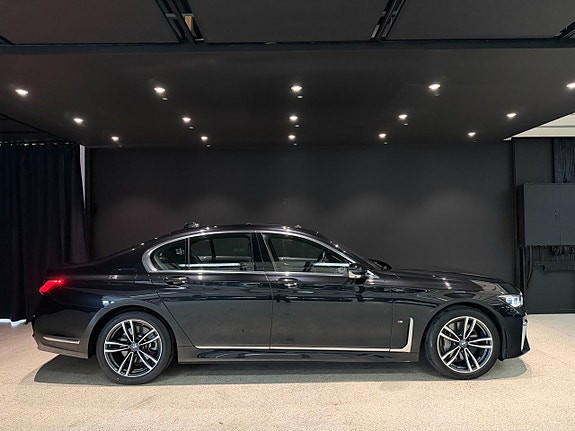 BMW 740d 6 of 23