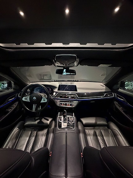 BMW 740d 23 of 23