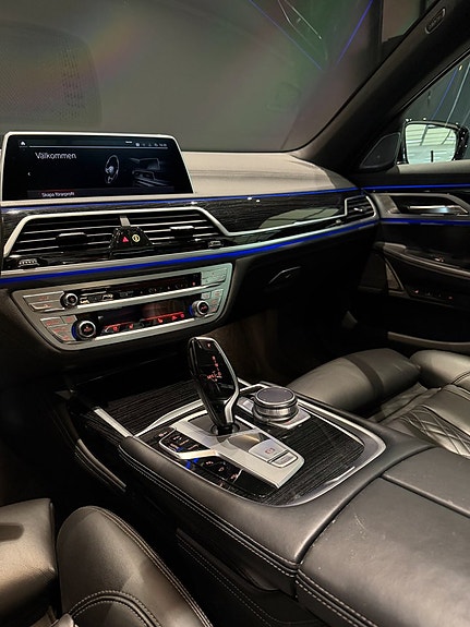 BMW 740d 17 of 23