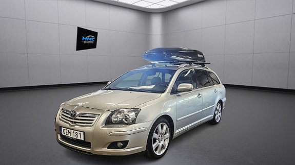 Toyota Avensis 3 of 13