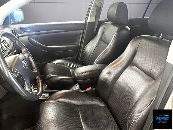 Toyota Avensis 8 of 13