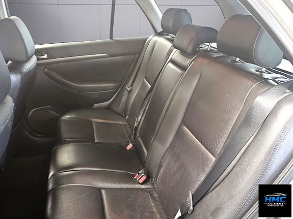 Toyota Avensis 10 of 13