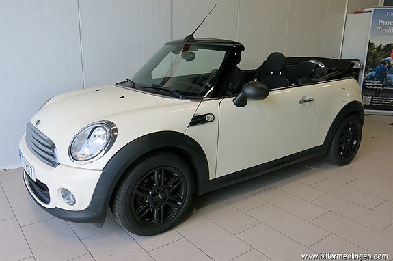 MINI Cooper 2 of 5