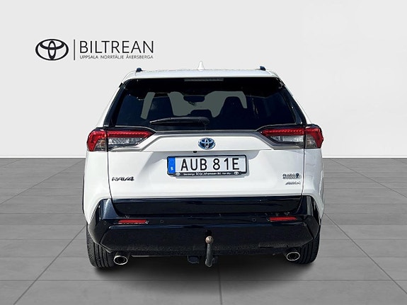 Toyota RAV4 Plug-in Hybrid 5 of 5