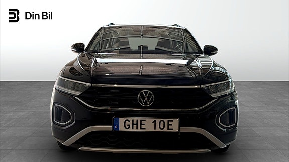 Volkswagen T-Roc 4 of 5