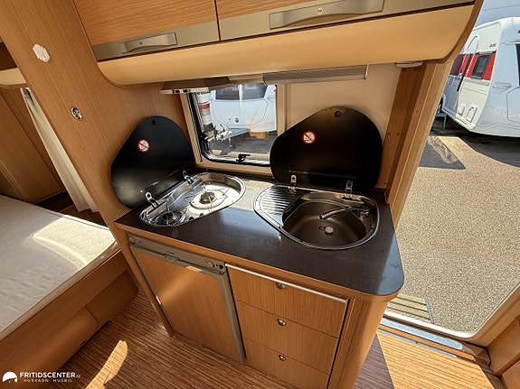 Adria Adora 563 PU *Alde Värme / Queensbed* Ränta 3.95% 5 of 21