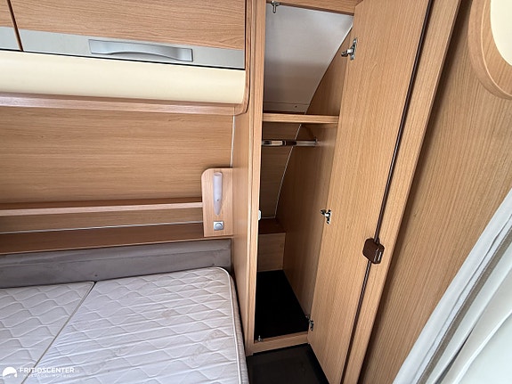 Adria Adora 563 PU *Alde Värme / Queensbed* Ränta 3.95% 14 of 21