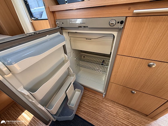 Adria Adora 563 PU *Alde Värme / Queensbed* Ränta 3.95% 7 of 21