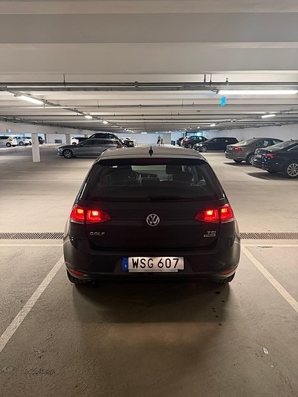 Volkswagen Golf VII 4 of 5