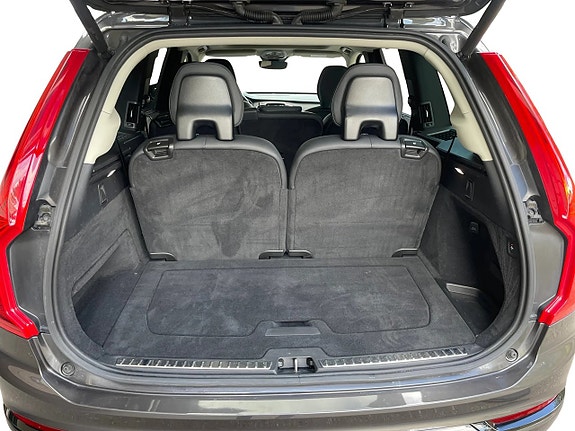 Volvo XC90 18 of 18