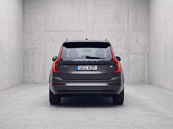 Volvo XC90 4 of 5