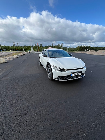 Kia EV6 5 of 5