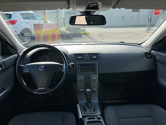 Volvo V50 5 of 5