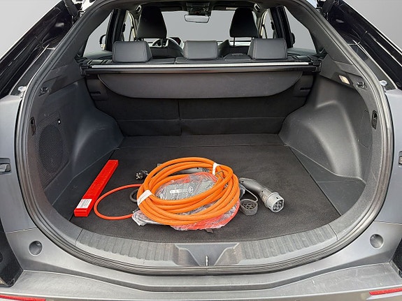 Toyota bZ4X 12 of 28
