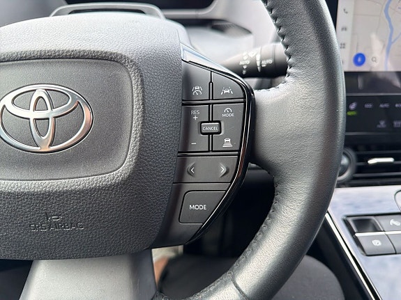 Toyota bZ4X 24 of 28