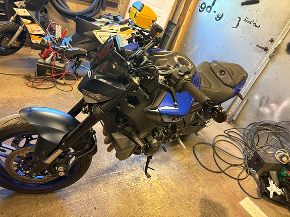 Yamaha MT-09 3 of 3
