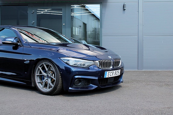 BMW 440i 2 of 5