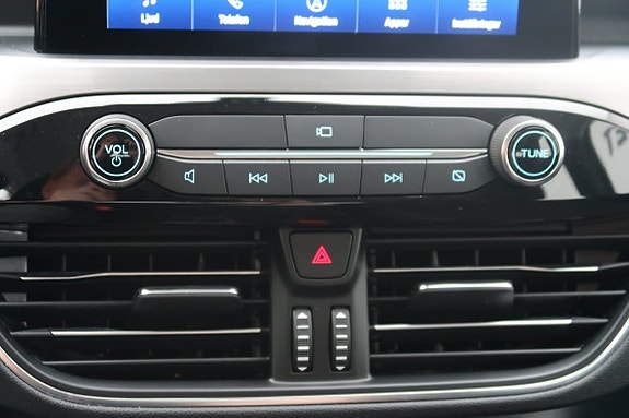 Ford Kuga 18 of 22
