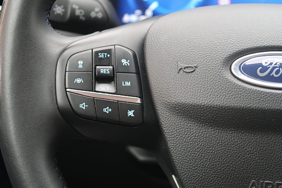 Ford Kuga 10 of 22