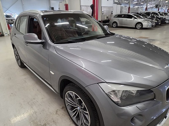 BMW X1 3 of 5