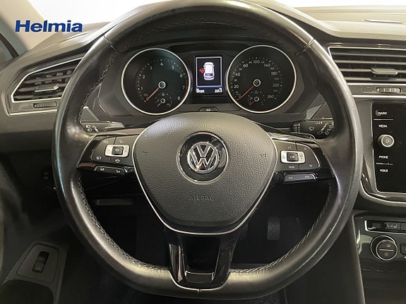 Volkswagen Tiguan 15 of 17
