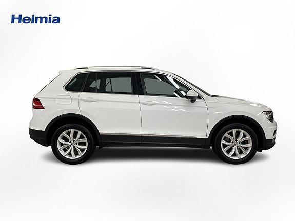Volkswagen Tiguan 7 of 17