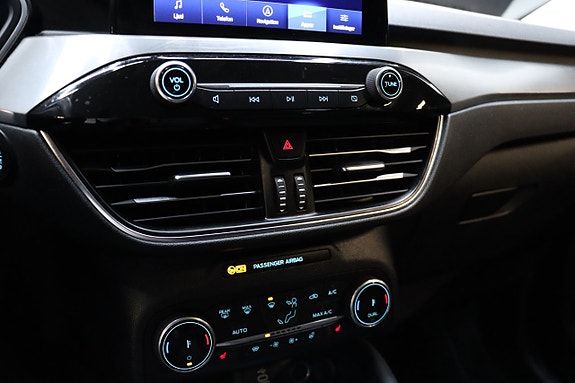 Ford Kuga 18 of 24