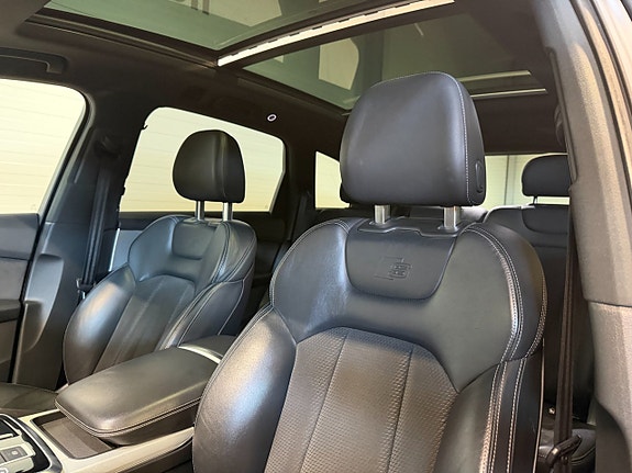 Audi Q7 15 of 23