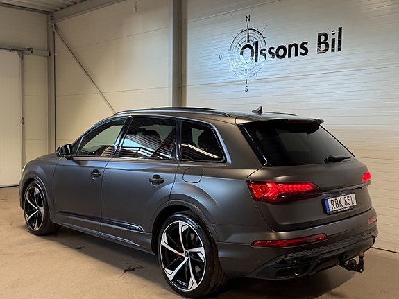 Audi Q7 4 of 23