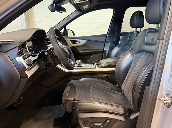 Audi Q7 14 of 23